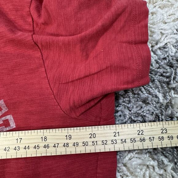 Company 47 Men's Wisconsin Badgers T-Shirt SZ Sm Short Sleeve Red 100% Cotton - Picture 7 of 7